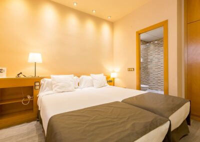 habitación discreta por horas en Barcelona | Vista camas